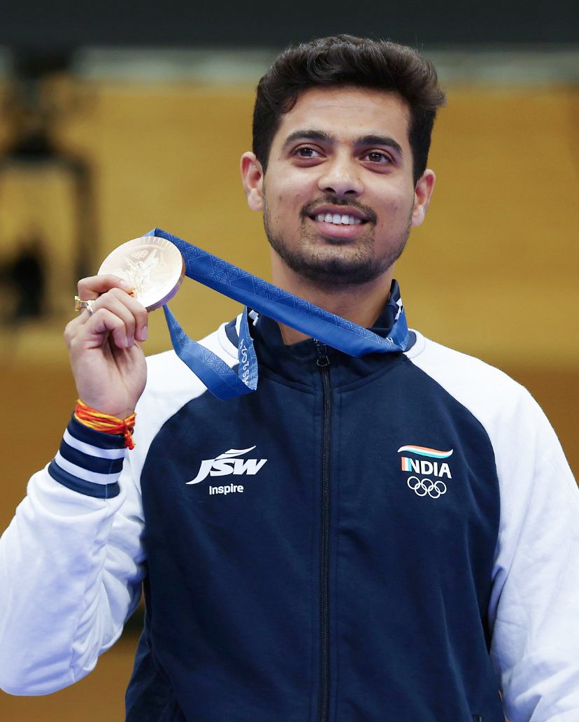 72 साल बाद स्वप्निल कुसाले ने रचा इतिहास, कांस्य पर साधा निशाना; सीएम शिंदे ने की एक करोड़ रुपये देने की घोषणा