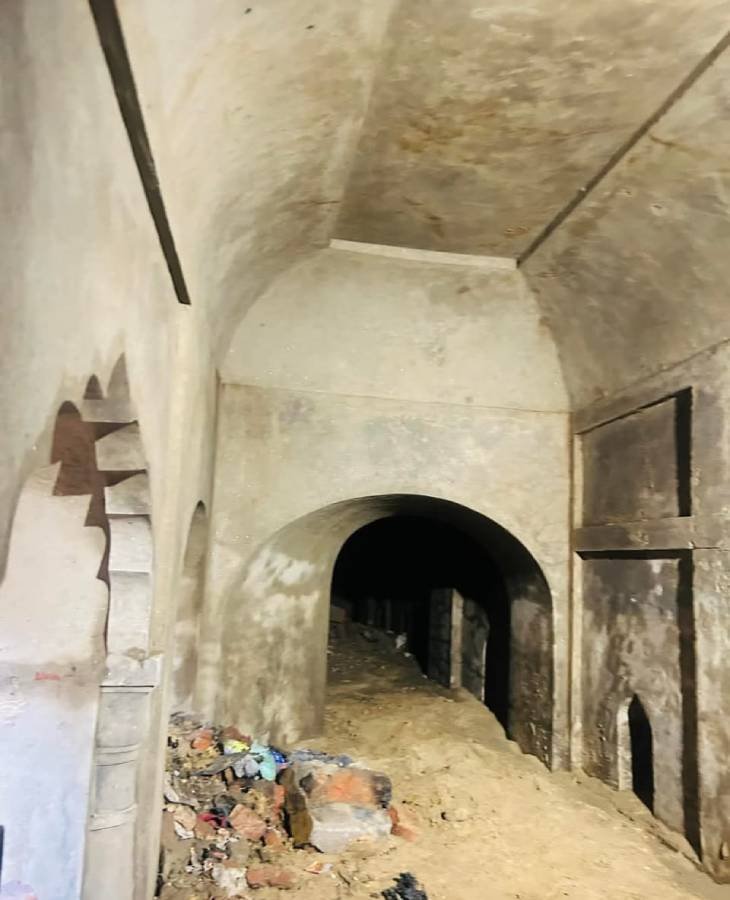 मंदिर, कुंआ, बावड़ी, इमारत के बाद खुदाई में मिली लंबी सुरंग, संभल-चंदौसी में हो रहे नए-नए खुलासे